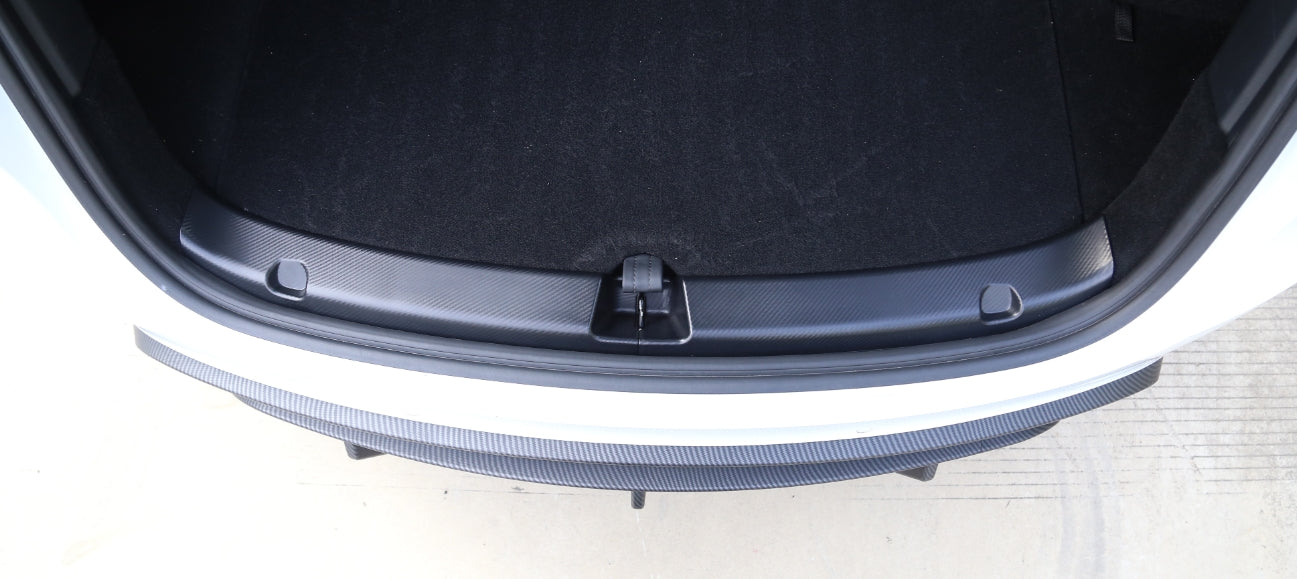 Tesla Model Y Tailgate edge protection