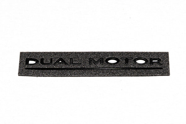 Takaluukun DUAL MOTOR -merkki – tuotekuva 2