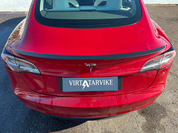 Tesla Model 3 – hækspoiler – produktbillede 4